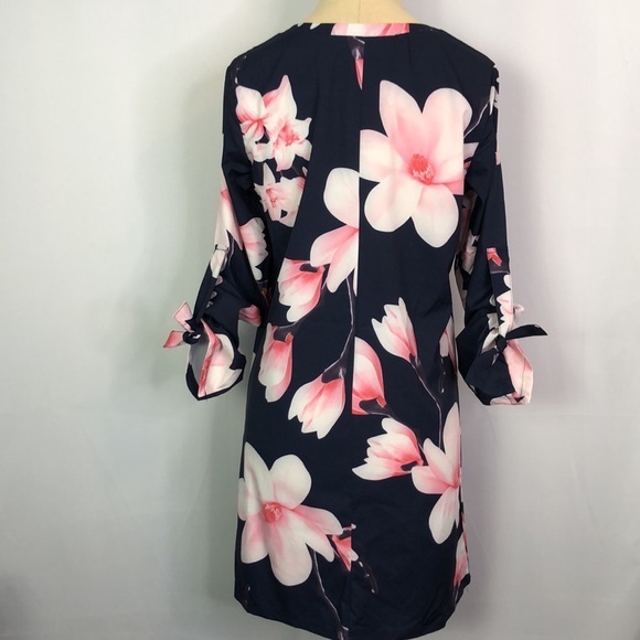 YOINS Woman Floral Blue Long Sleeve Round Neckline Size XS - Picture 7 of 11